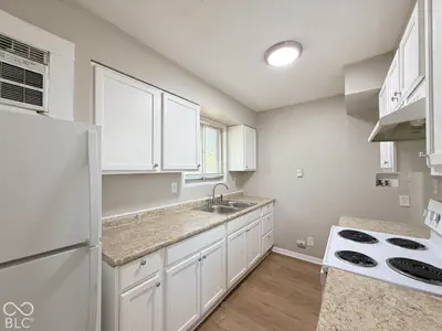 6028 Laurel Hall Drive, Indianapolis - 6