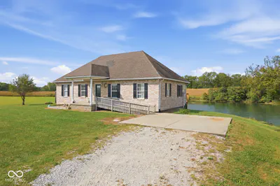 9653 200 Road, Flat Rock - 2