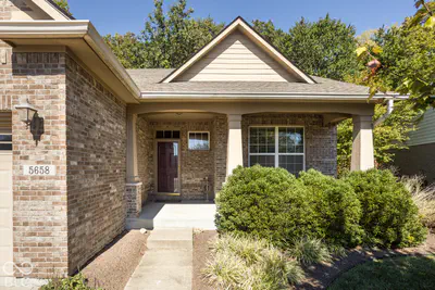 5658 Augusta Woods Drive, Plainfield - 2