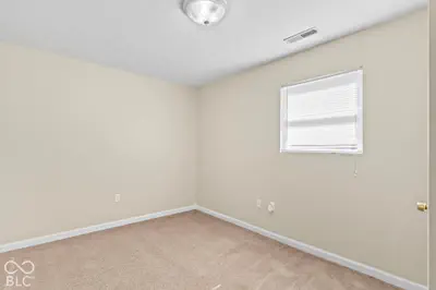 365 E Kerton Street, Scottsburg - 15