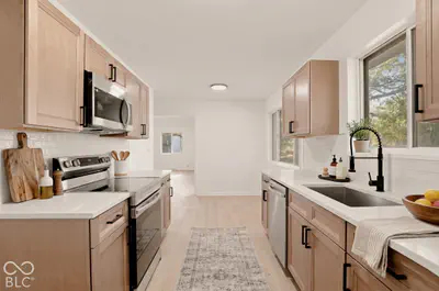 4062 W Broadway Avenue, Bloomington - 11