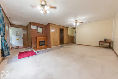 700 Latimer Drive, Nineveh - 3