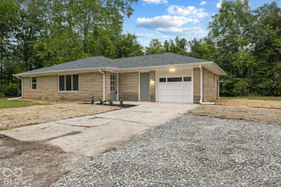 7437 County Road 750, Plainfield - 3