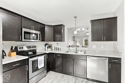 5914 Woodcote Drive, Indianapolis - 12