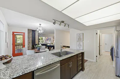 252 Beverly Drive, Indianapolis - 17
