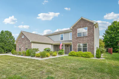 17121 Puntledge Drive, Westfield