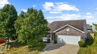 6336 Emerald Springs Drive, Indianapolis - 2