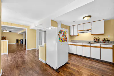 2019 Lakeview Drive, Seymour - 40
