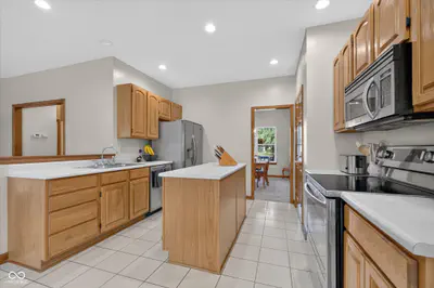6781 Fieldstream Drive, Plainfield - 21
