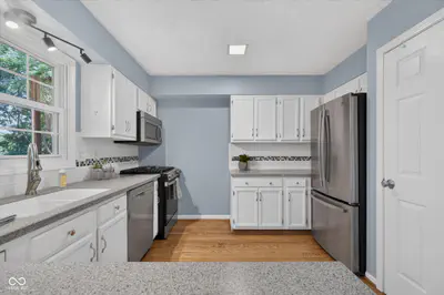 560 Harbour Drive, Noblesville - 8