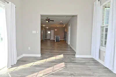 9170 Hedley Way E, Avon - 28