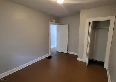 1527 N Chester Avenue, Indianapolis - 11