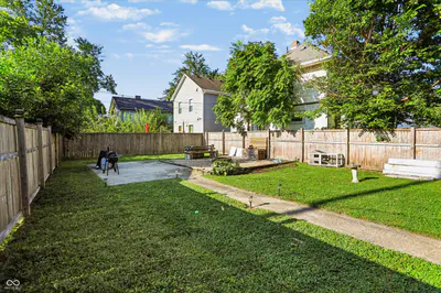 607 E 32nd Street, Indianapolis - 38