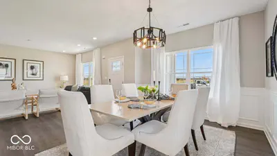 195 Springfield Crossing, Greenfield - 8