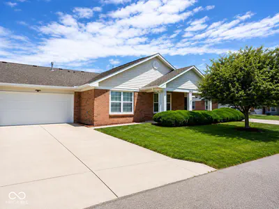 10924 St Petersburg Way, Indianapolis