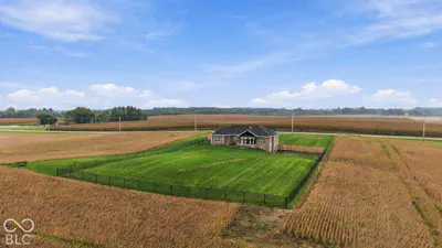 3820 SR 75, Thorntown - 52