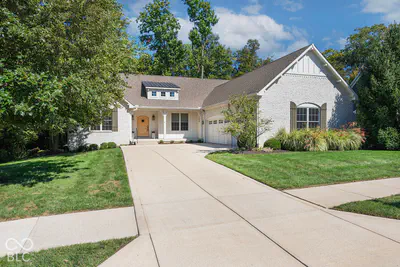 6562 W May Apple Drive, McCordsville