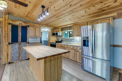 22110 Beacon Street, Metamora - 14
