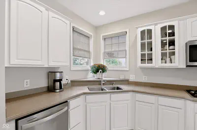 8838 Pin Oak Drive, Zionsville - 15