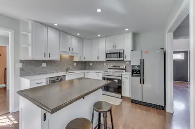 4275 Silver Hill Drive, Greenwood - 9