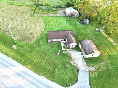 15952 Southeastern Parkway, Fortville - 16