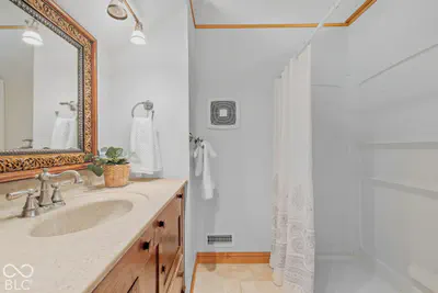 4190 Briarwood Lake South Drive, Monrovia - 12