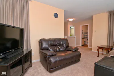 2372 Shadowbrook Drive, Plainfield - 28