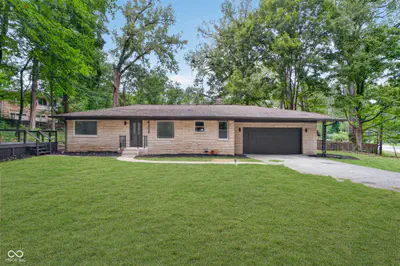 4208 Springwood Trail, Indianapolis