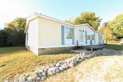 1704 Country Manor W, North Vernon