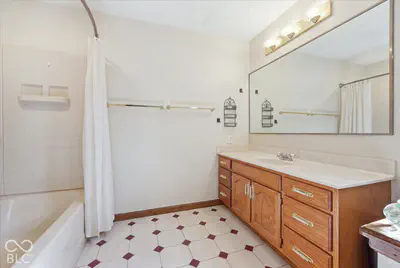 515 W Mechanic Street, Shelbyville - 21