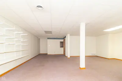 2460 Hickory Boulevard, Greenfield - 41
