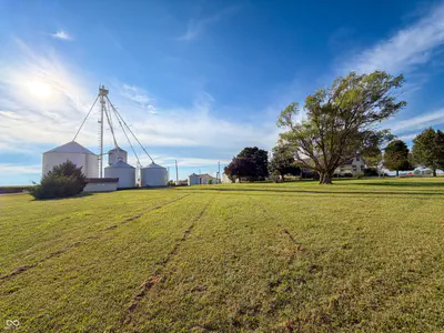 10449 W 300 S, Jamestown - 13