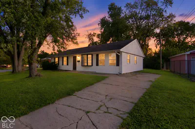 9207 Rochelle Drive, Indianapolis - 2