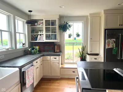 8122 Hall School Road, Monrovia - 11