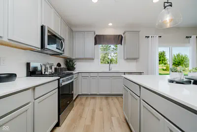 5862 Haverhill Drive, Whitestown - 7