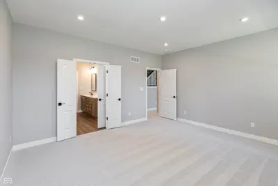 9558 Hemingway Drive, Indianapolis - 24