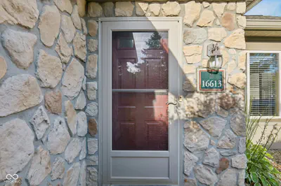 16613 Brownstone Court, Westfield - 55