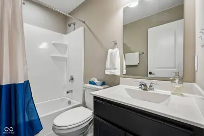 11814 Brambling Lane, Noblesville - 46