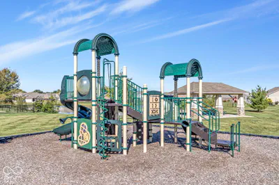 4621 Dane Court, New Palestine - 37