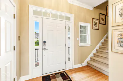 734 Hanover Close, Zionsville - 17