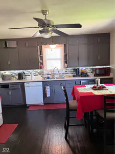 215 5th Street, Rushville - 10
