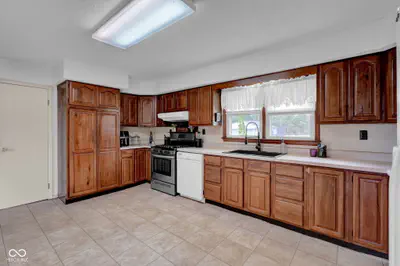 6954 S Jonesville Road, Columbus - 7