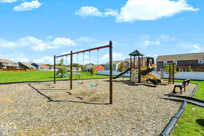 134 Waterford Court, Pendleton - 5