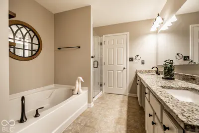 3681 White Cliff Way, Whitestown - 24
