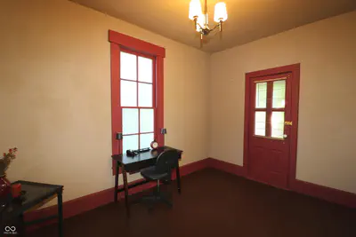 302 Washington Street, Waynetown - 12
