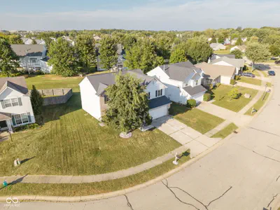 9586 Frontier Street, Fishers - 48