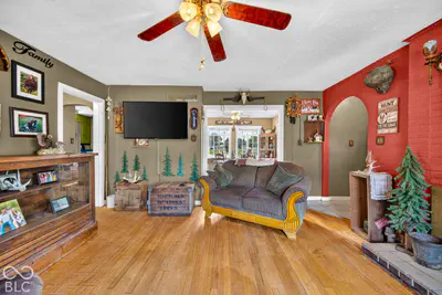 70 Norris Avenue, North Vernon - 16