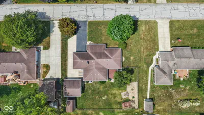 885 Broadway North Drive, Plainfield - 17