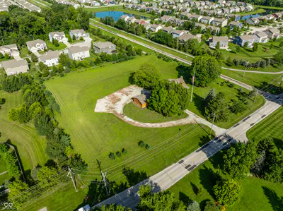 18545 Moontown Road, Westfield - 53