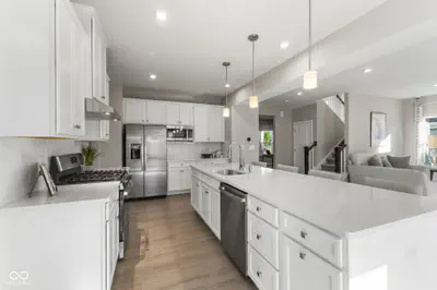 524 Wilsons Farm Drive, Fortville - 12